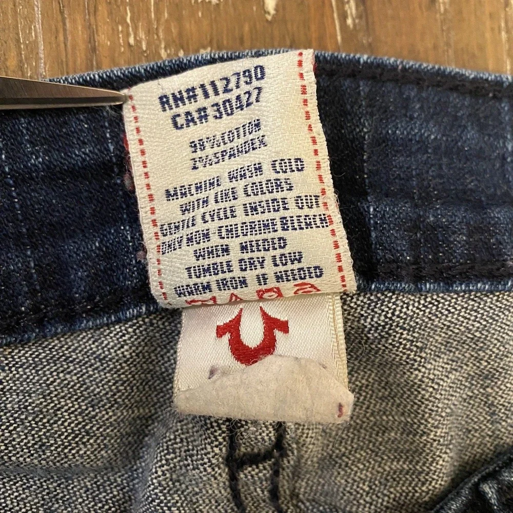 True Religion BILLY SUPER T World Tour Jeans Womens 28x32 Dark Wash USA READ - Picture 13 of 13